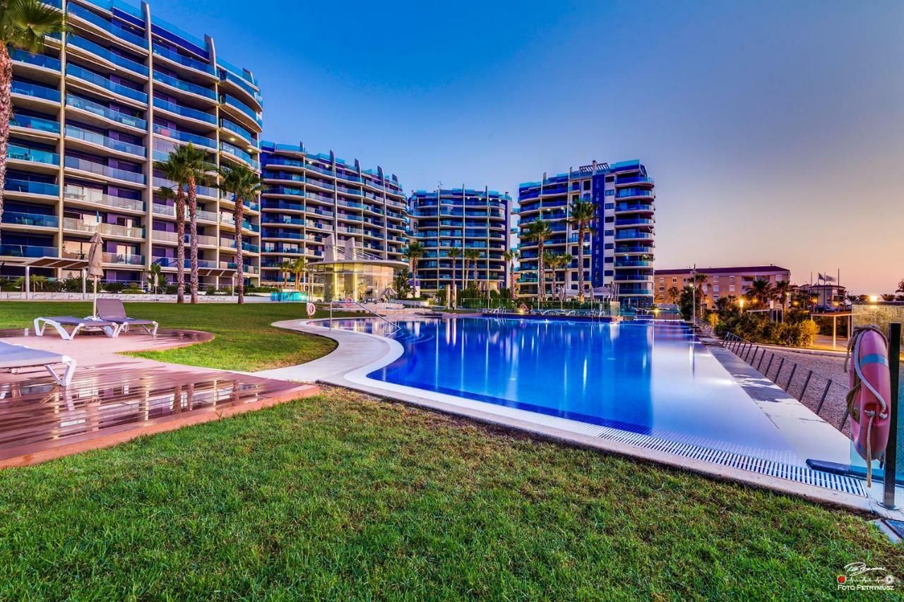 Torrevieja - Punta Prima Sea Senses Apartment Exterior photo